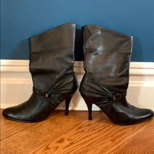 Cole Haan boots in excellent condition